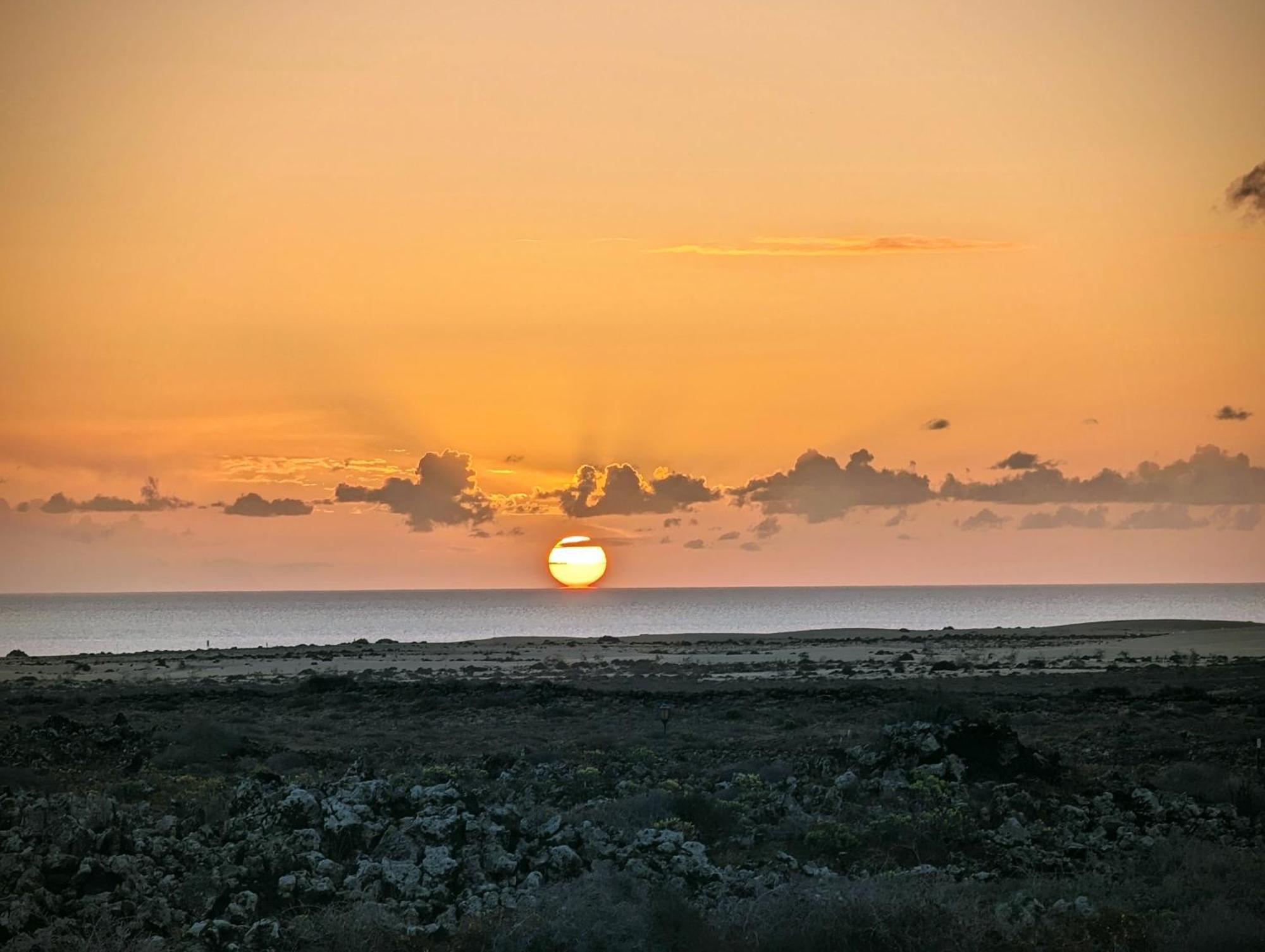 Sunrise Surf House, Big Garden, Hot Tub, Parking, Super-fast Free Wi-fi Casa vacanze
